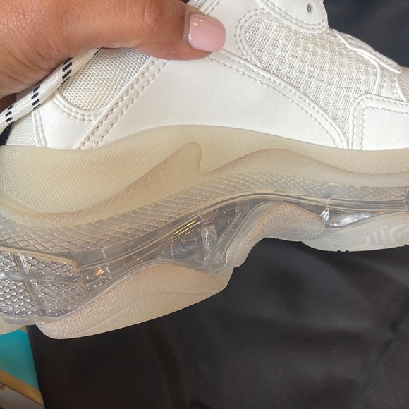 Balenciaga triple s sneaker size 37/6.5 - Picture 12 of 17